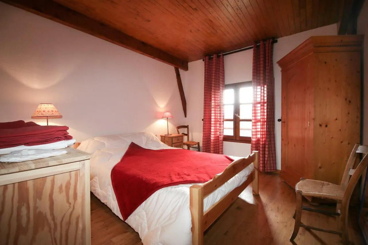 Pyrenees Stone Mountain House Villa Bagneres-de-Luchon 0*,